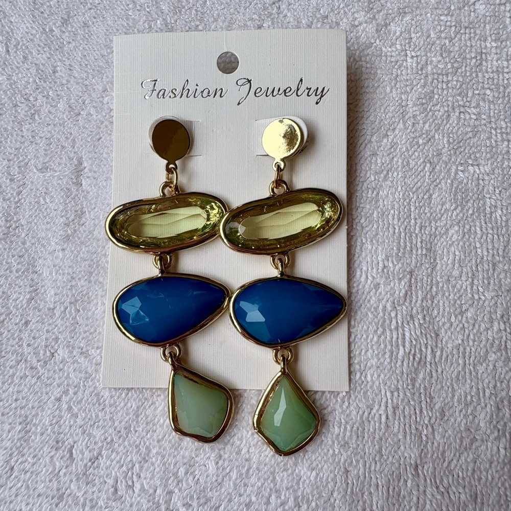 Sparkly Blue and Green Dangle Earrings mixed jewels NWT
